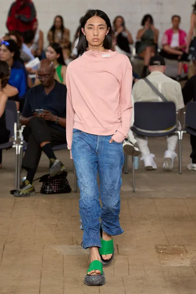 Look 37